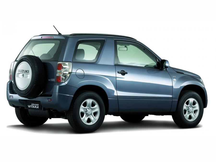  Suzuki Grand Vitara 3-Door 2005 года  (фото 10 из 13)
